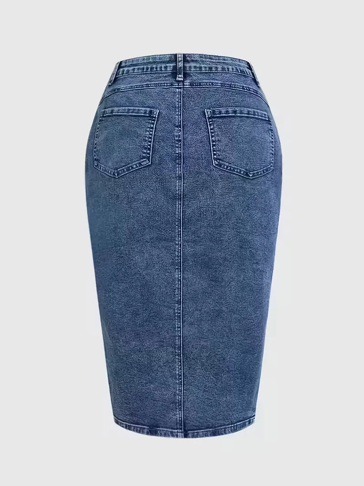 Veelzijdige dames high-waist denim midi-rok in koningsblauw met split, geschikt voor casual en streetwear.