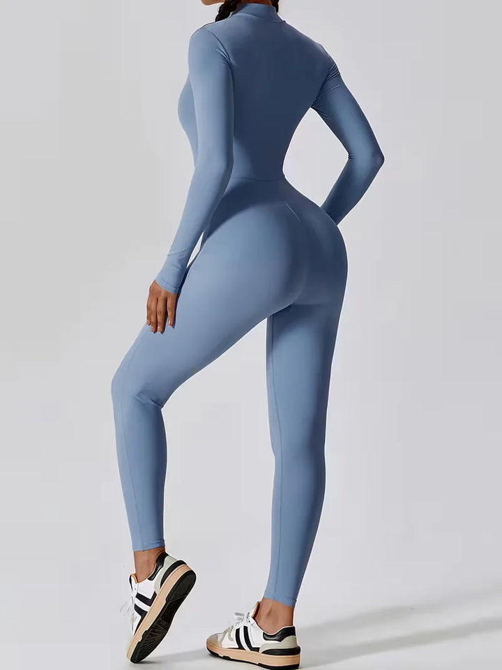 Comfortabele dames jumpsuit met sportieve look, mock halslijn en hoge taille.