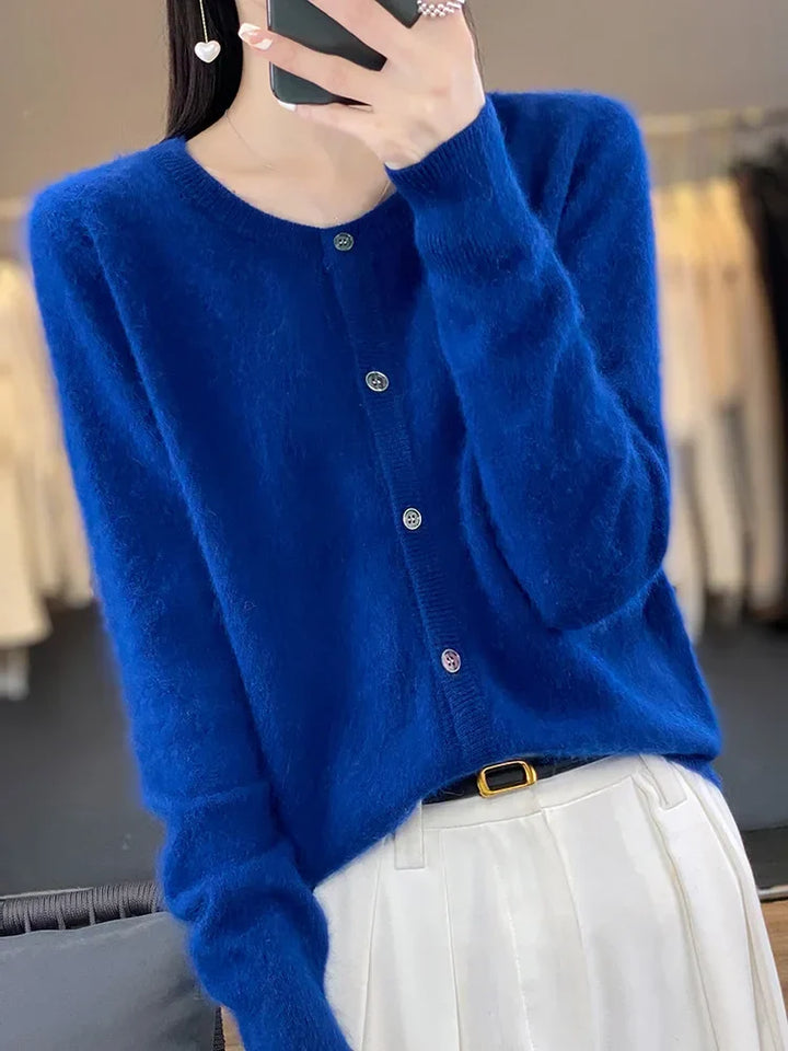 Elegant damesvest met ronde hals, ideaal voor gelaagde outfits, comfortabele najaarsmode.