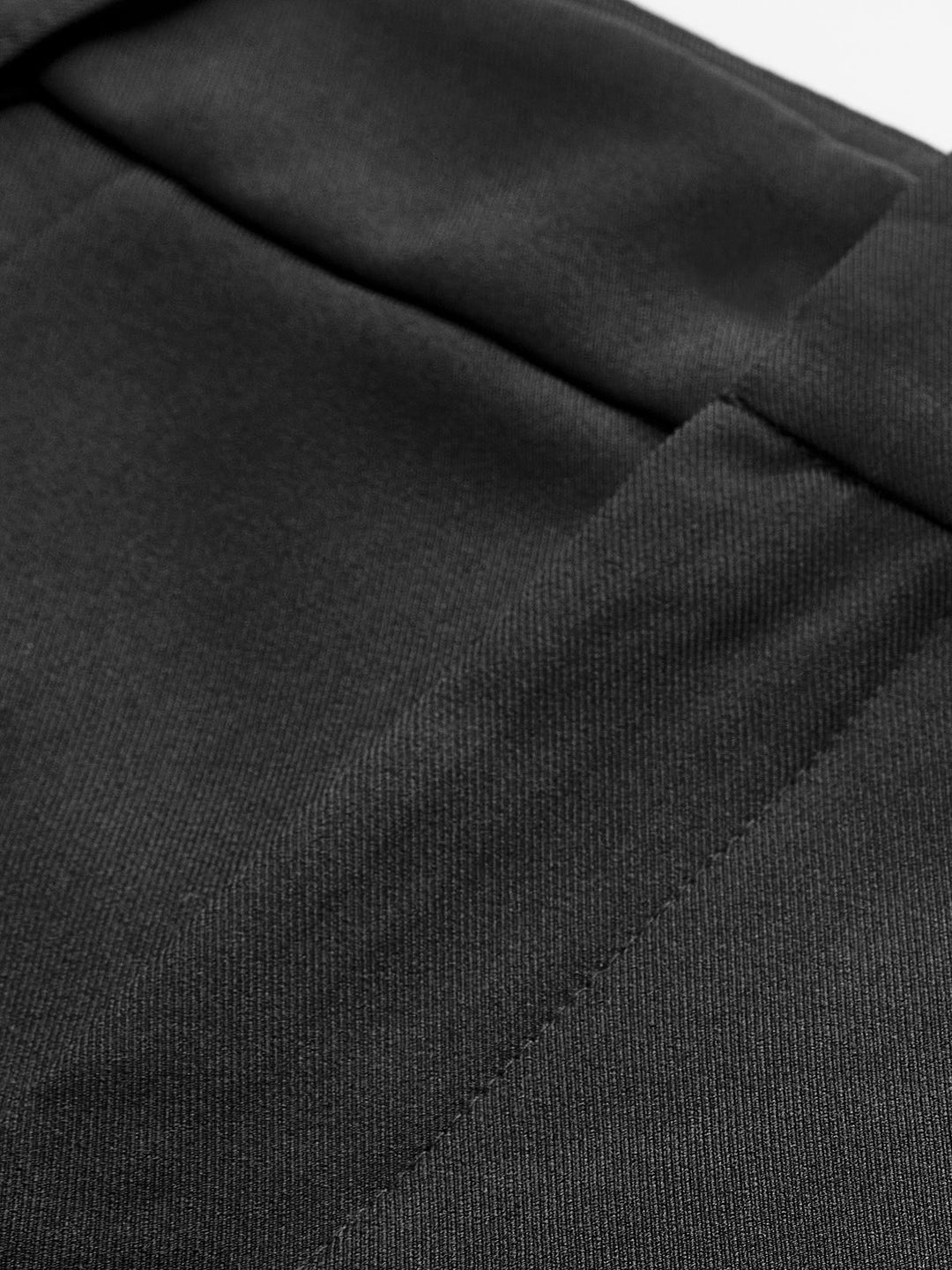 Essentiële effen dames shorts met hoge taille, comfortabele regular fit voor de zomergarderobe.