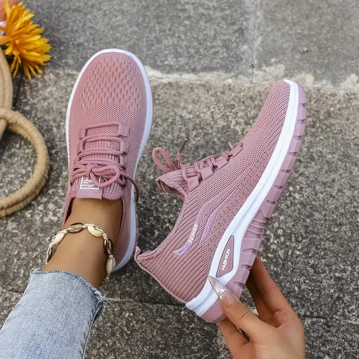 Dames lage sneaker, comfortabel & ademend, ideaal voor casual lente/zomer looks.