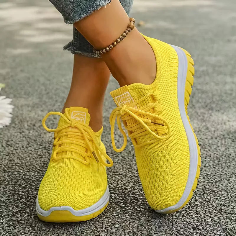 Dagelijkse lage sneaker voor dames, ademend en comfortabel, essentiële damesschoen.