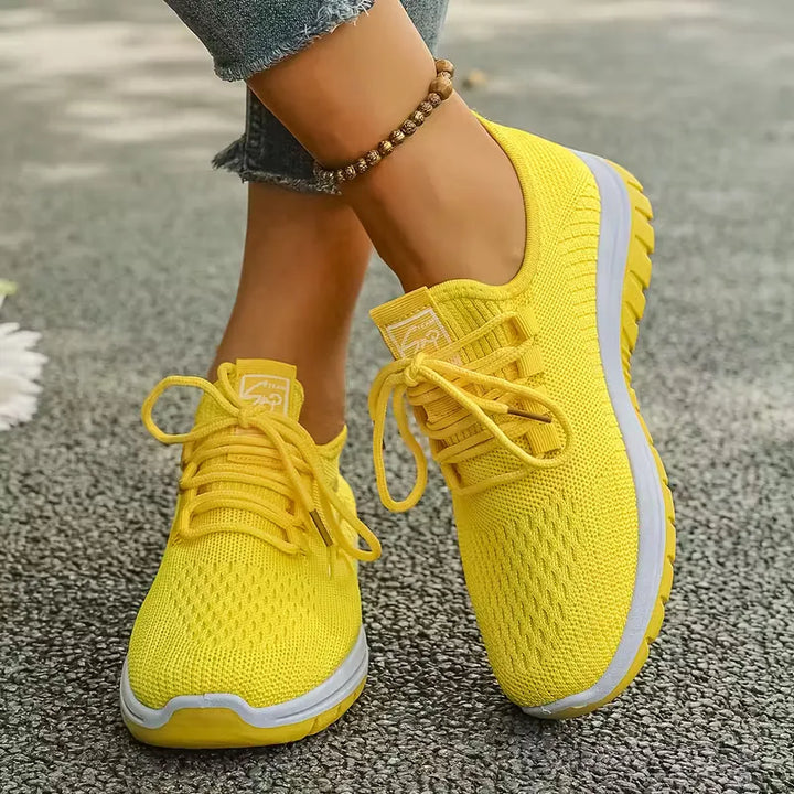 Dagelijkse lage sneaker voor dames, ademend en comfortabel, essentiële damesschoen.
