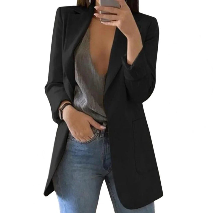 Dames lange getailleerde blazer, elegant en comfortabel voor een zakelijke of stijlvolle casual look.