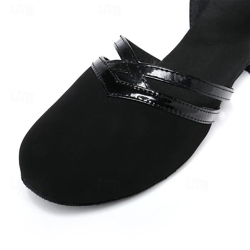 "Dames Latin Ballroom dansschoenen met suède antislip zool, satijnen bovenwerk en gewatteerde binnenzool voor comfort."