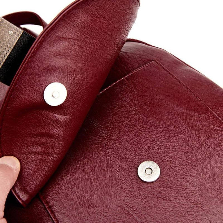 Comfortabele leren rugtas voor dames, ideaal als reistas of praktische werktas.