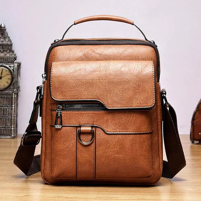 Zwarte leren dames schoudertas EleganceLuxe, een elegant mode-accessoire voor elke gelegenheid.