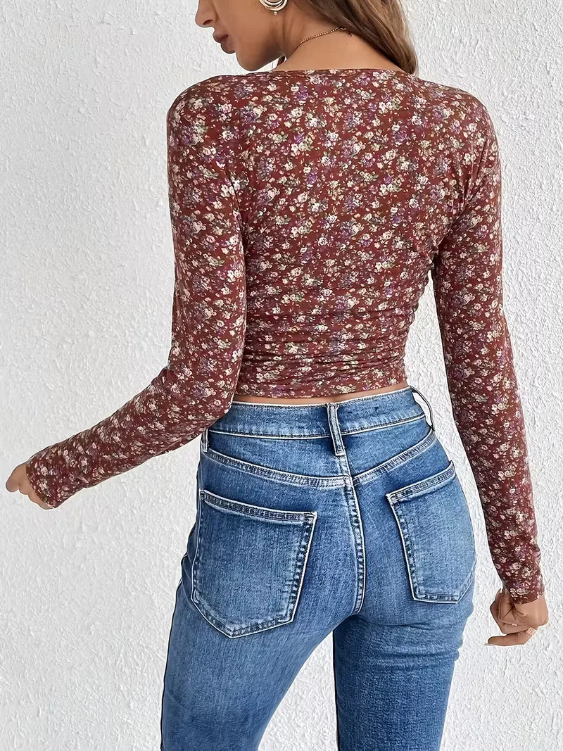 Comfortabele dames longsleeve met mooie bloemenprint en vierkante hals voor een casual-chic look.