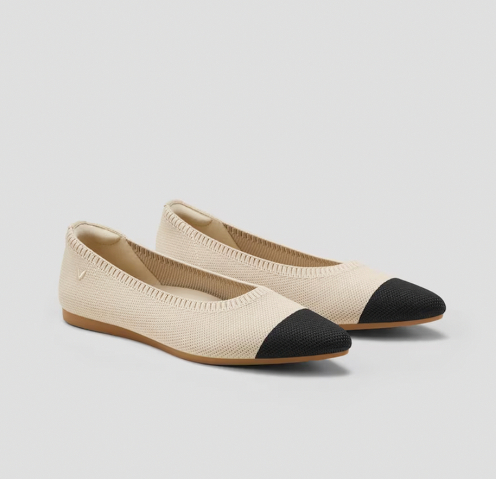 Close-up van de neus van een Lunessa ballerina, elegant en tijdloos design.