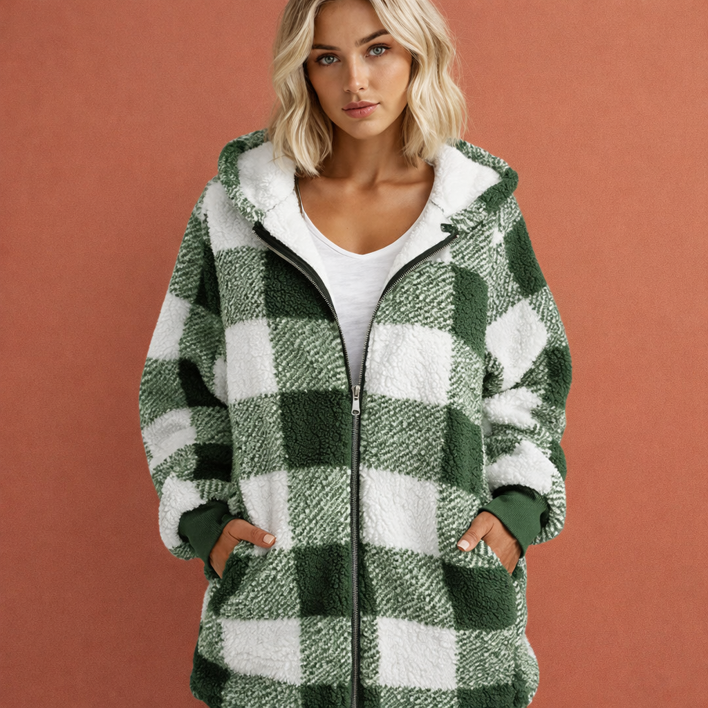 Stijlvolle damesjas met opvallend ruitpatroon en warme capuchon. Perfecte lange winterjas voor vrouwen.