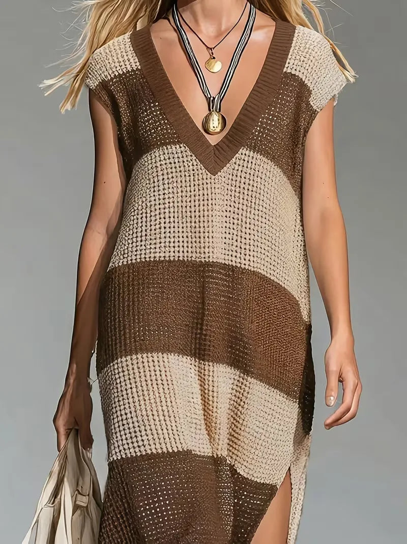 Maxi cover-up met V-hals voor dames. Gestreepte look, oversized, perfect voor bohemian stijl.