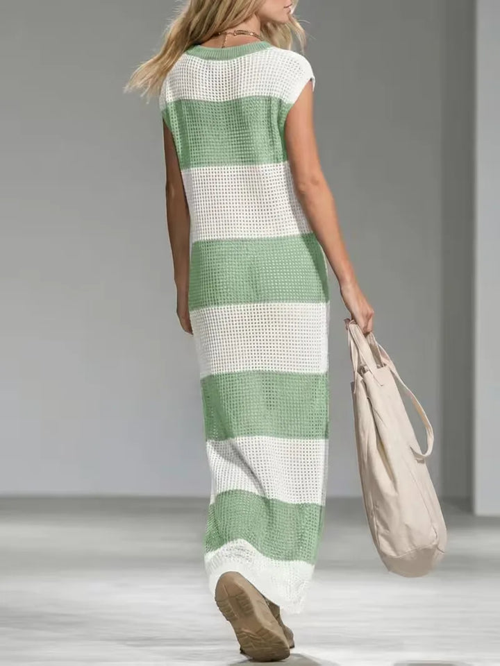 Bohemian dames maxi cover-up, gestreept. Met V-hals en comfortabele zomerse pasvorm.