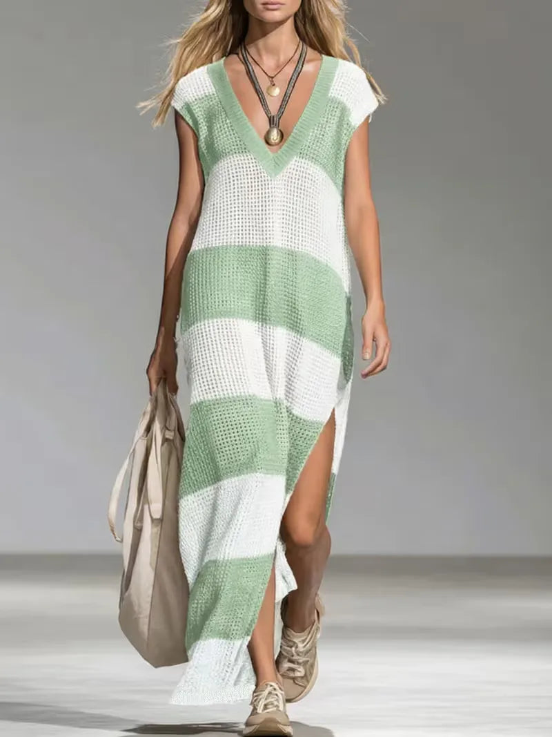 Lange zomerse dames cover-up, gestreept. V-hals, comfortabel en geschikt als strandkleding.