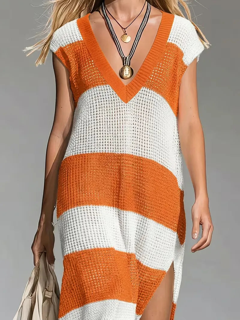 Casual gestreepte maxi cover-up voor dames. Met V-hals, oversized pasvorm, ideaal voor het strand.