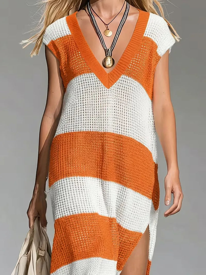 Casual gestreepte maxi cover-up voor dames. Met V-hals, oversized pasvorm, ideaal voor het strand.
