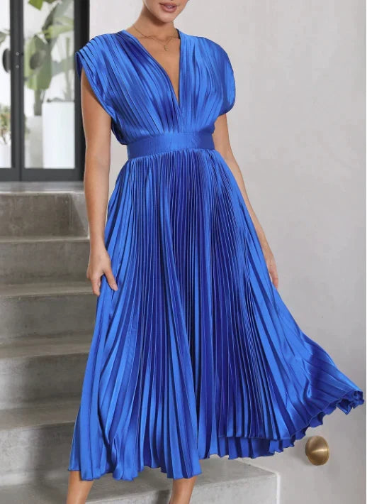 Een flatterende dames maxijurk, zowel elegant als casual te stylen, voor damemode.