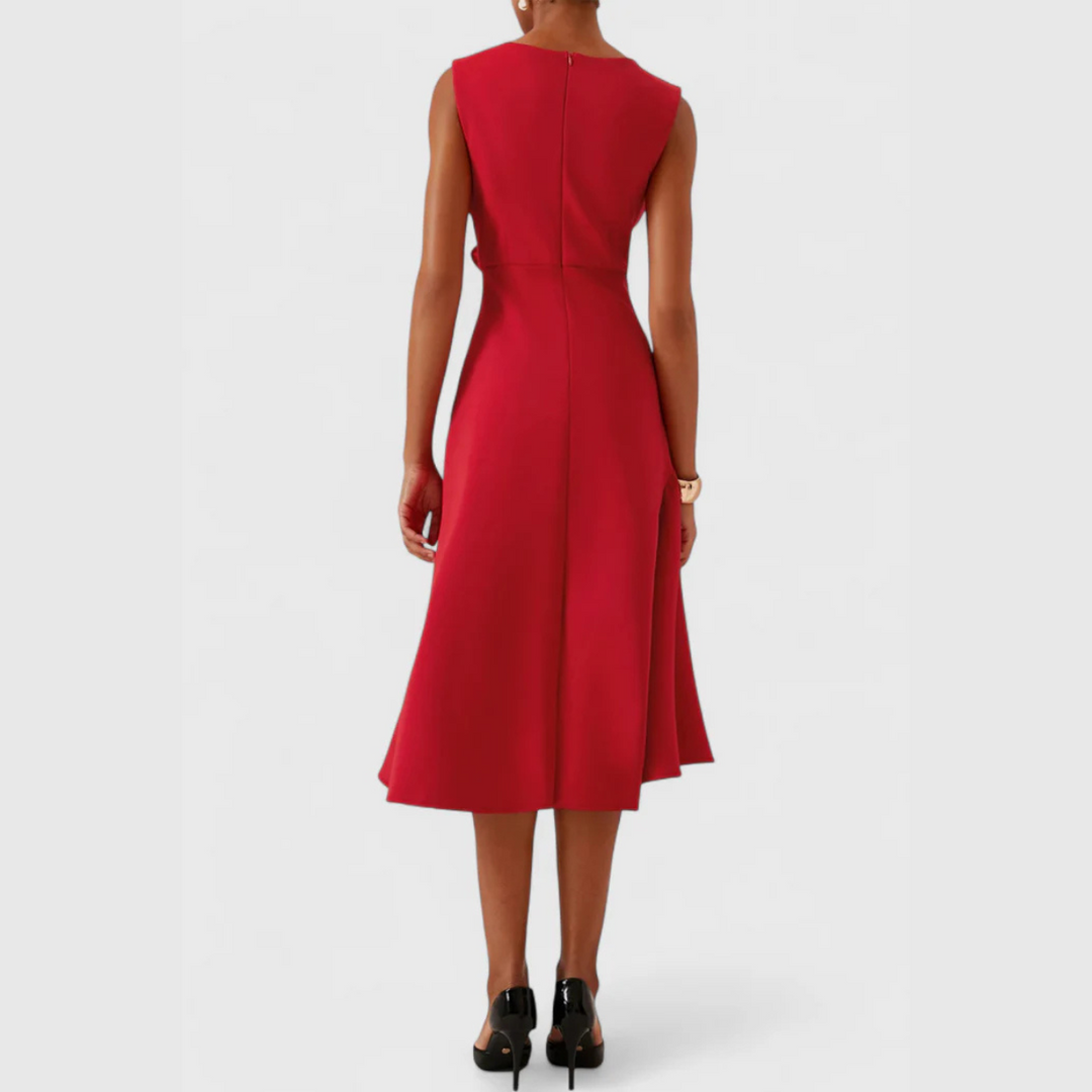 Mouwloze midi gelegenheidsjurk, asymmetrisch gesneden, met luxe drapering, voor dames.