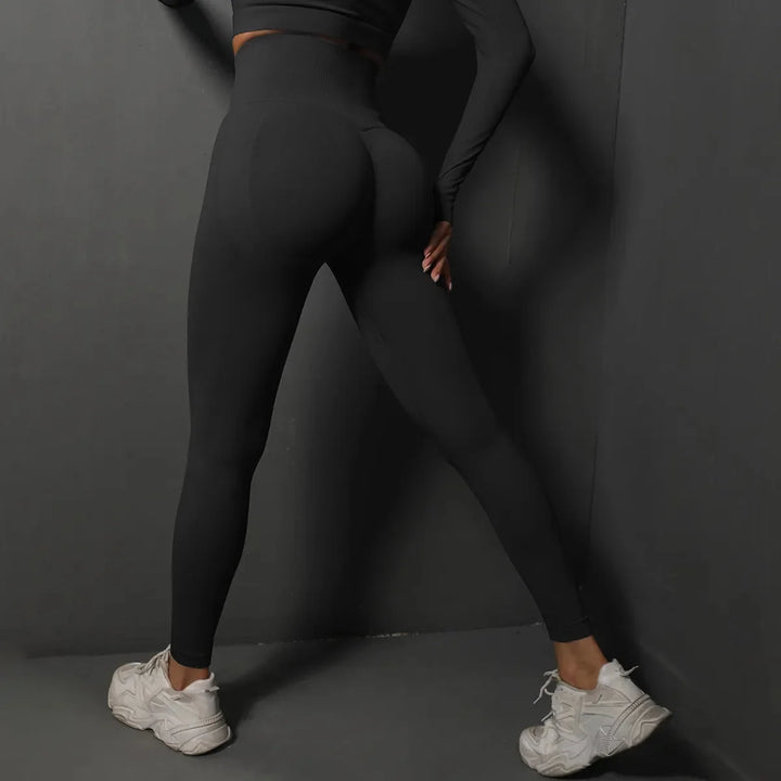 Dameslegging seamless met hoge taille voor maximale bewegingsvrijheid tijdens yoga en gym. #yoga