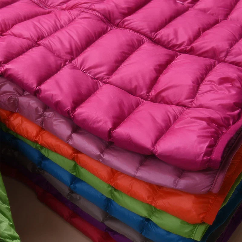 Dames herfstjack, opvouwbaar en stijlvol, met capuchon voor extra comfort.