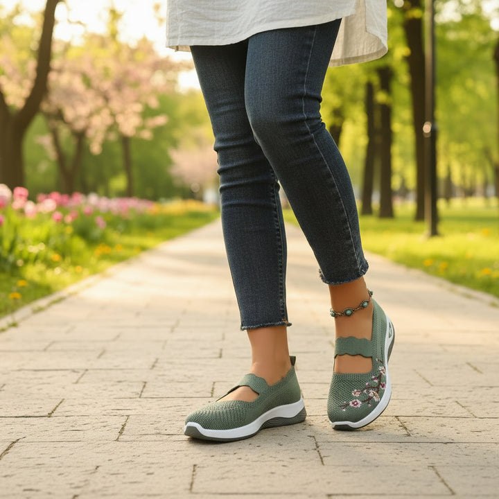 Mesh instappers voor dames, orthopedisch, geschikt voor brede voeten en gevoelige voeten.