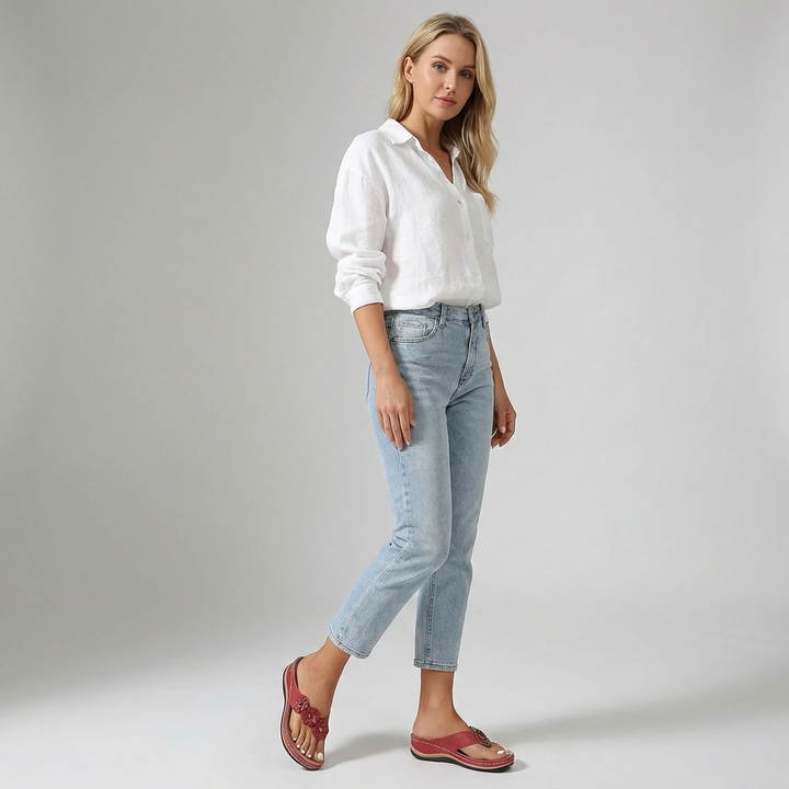 Dames orthopedische sandalen met verstelbare bandjes voor optimaal voetcomfort en stijl.