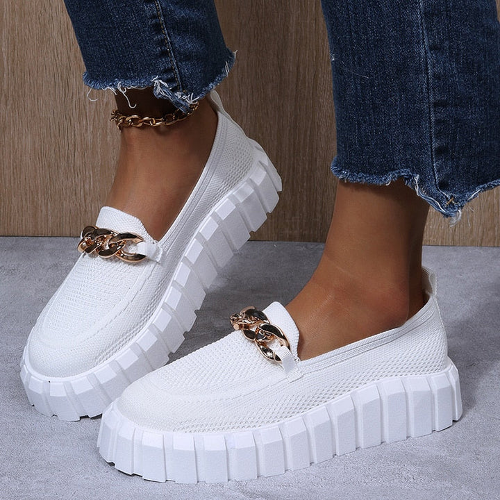 Dames sportschoenen met modern design, perfect voor stijlvolle actieve dames.