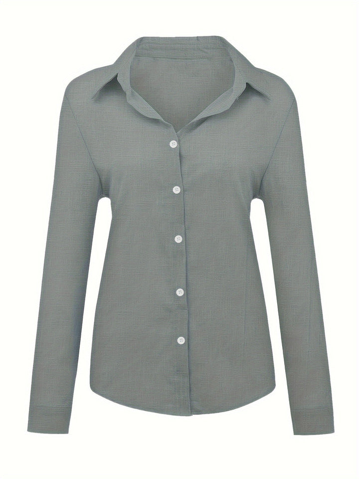 Comfortabele dames blouse met lange mouwen, knopen. Casual stijl, verkrijgbaar in diverse kleuren voor lente en zomer.