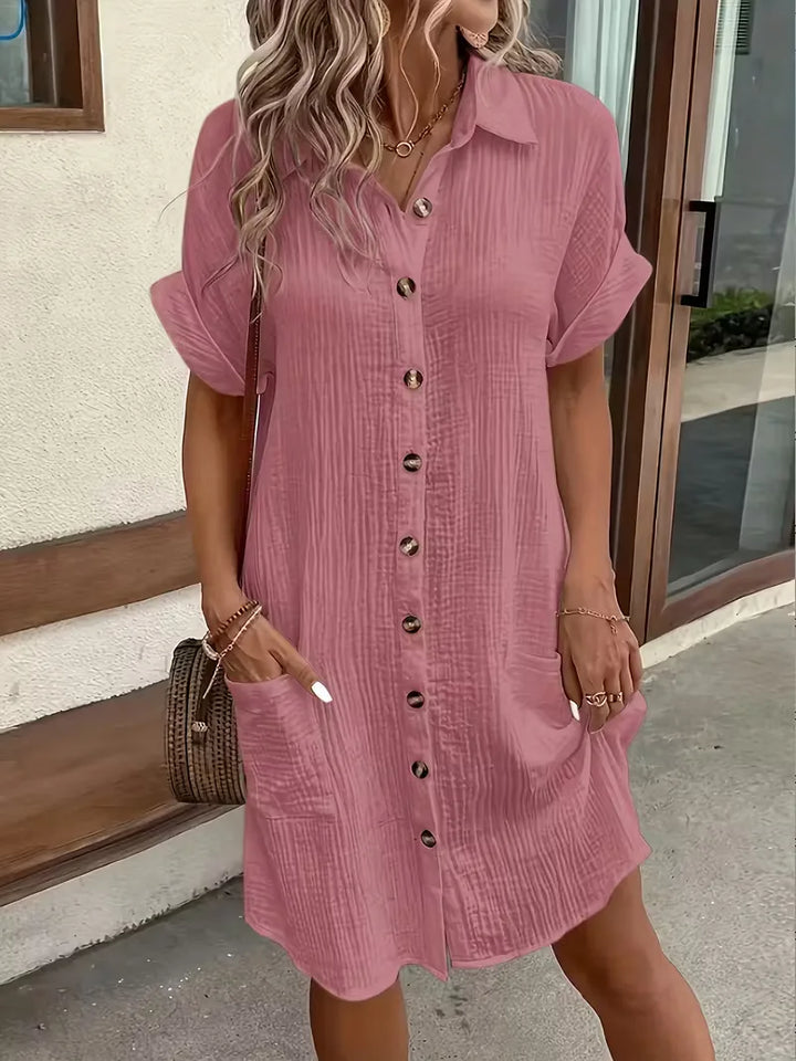 Dames overhemdjurk met korte mouwen, perfect voor een frisse zomerlook.