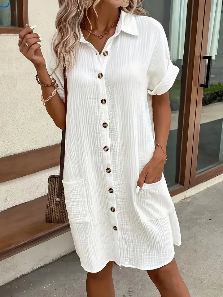 Elegante casual jurk met korte mouwen, perfect als vakantiejurk.