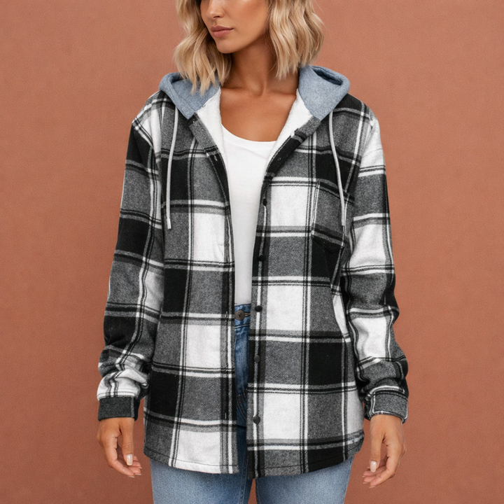 Casual chic dames overshirt met capuchon en knoopsluiting. Comfortabele en veelzijdige overgangsjas.