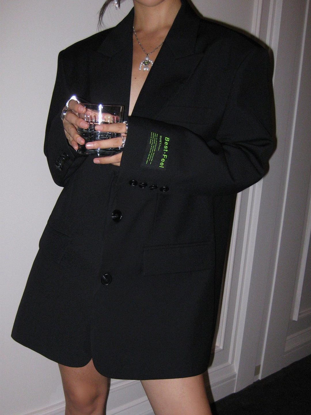 Grijze dames oversized blazer, stijlvol en comfortabel, met mooie revers details.