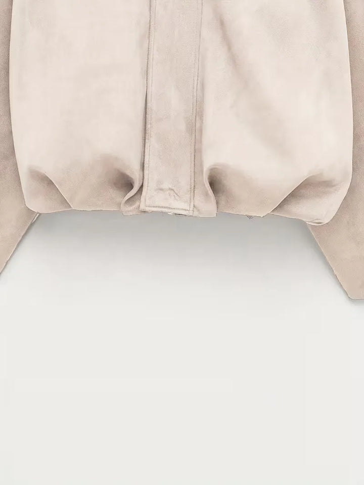 Abrikoos oversized bomberjack, ideaal voor een relaxte streetwear stijl voor dames.