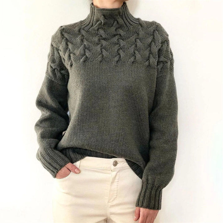 Zachte oversized dames trui met coltrui, perfect gebreid voor koude winterdagen.