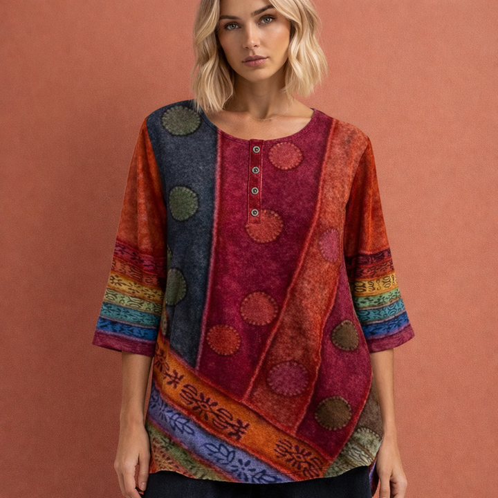 Dames oversized zomertop met vrolijke, kleurrijke print en losse pasvorm; perfect voor lente/zomer casual looks.