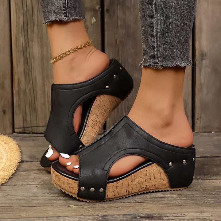 Dames Pira orthopedische sleehaksandalen met comfortabele voetondersteuning, ideaal voor de zomer.