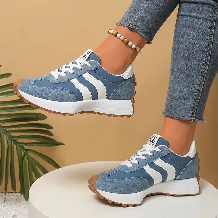 Trendy dames platform sneakers met dikke zool. Beschikbaar in diverse kleuren, perfect voor casual en streetwear.
