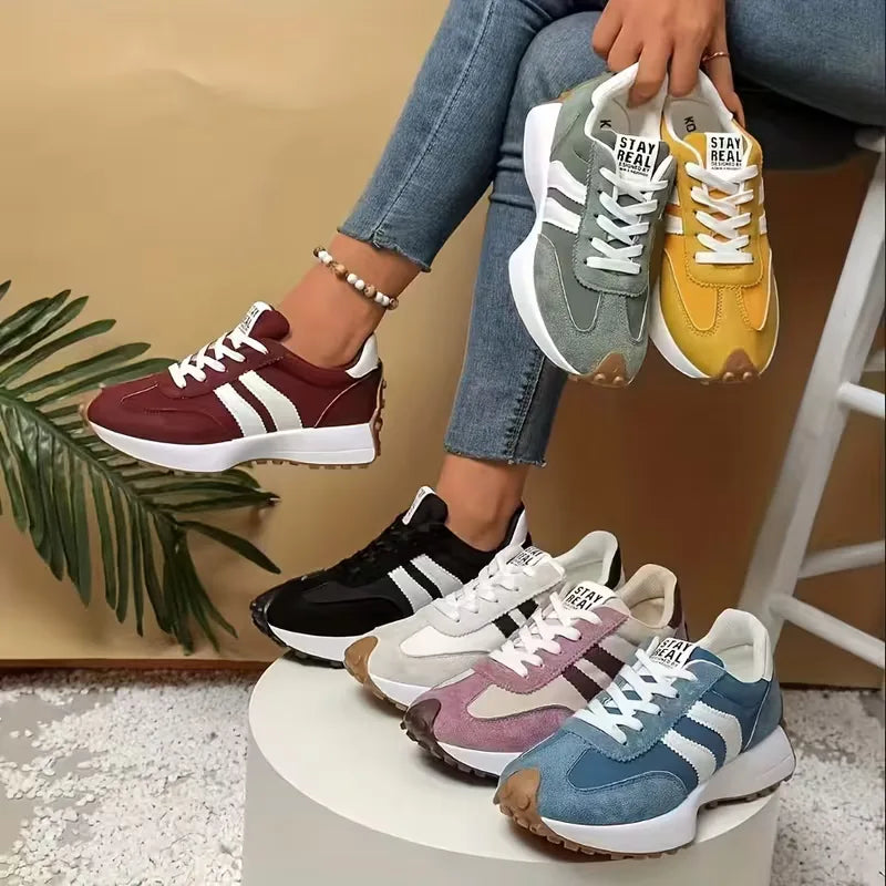 Trendy dames platform sneakers met dikke zool. Perfect voor een wandeling of casual dag in retro streetwear stijl. Comfortabel.