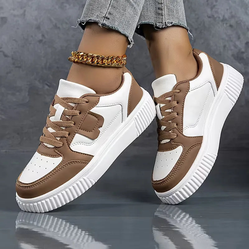 Dames platformsneakers met kleurblok, comfortabel en trendy voor de herfst en lente straatstijl.