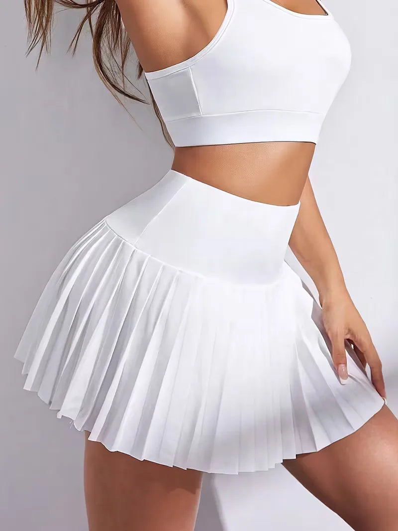 Dames plooirok met hoge taille. Trendy en comfortabele zomerrok, perfect voor een casual of sportieve look.