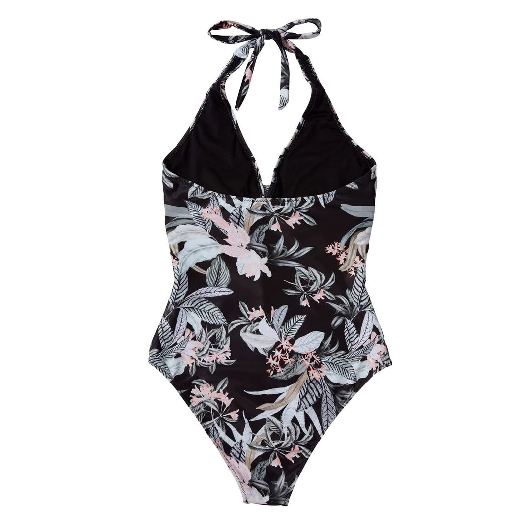 Achterkant van de hoge taille bikini slip, toont de bedekking en de pasvorm. Comfortabele zwemkleding.