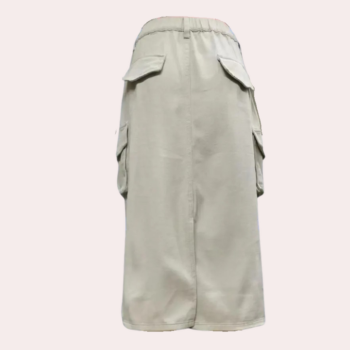 Veelzijdige dames midi cargo rok, ideaal voor zowel casual als stijlvolle outfits.