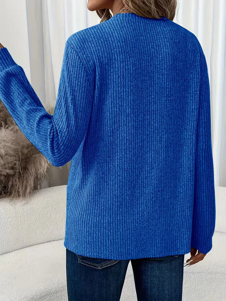 Warme dames ribbeltrui met ronde hals, gebreid en zacht, voor een casual look.