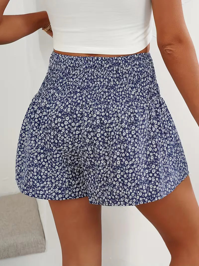Zomerse bloemenprint short voor dames, met comfortabele hoge taille.
