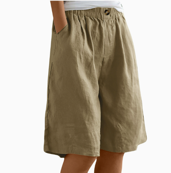 Must-have dames shorts met elastische taille. Comfort, stijl en veelzijdigheid voor jouw zomerse mode.
