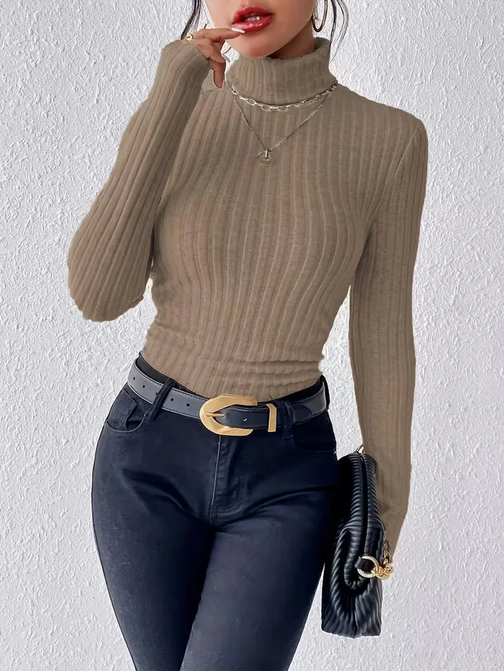 Trendy slim fit dames pullover, lange mouwen, comfortabele pasvorm. Perfect voor de moderne vrouw.