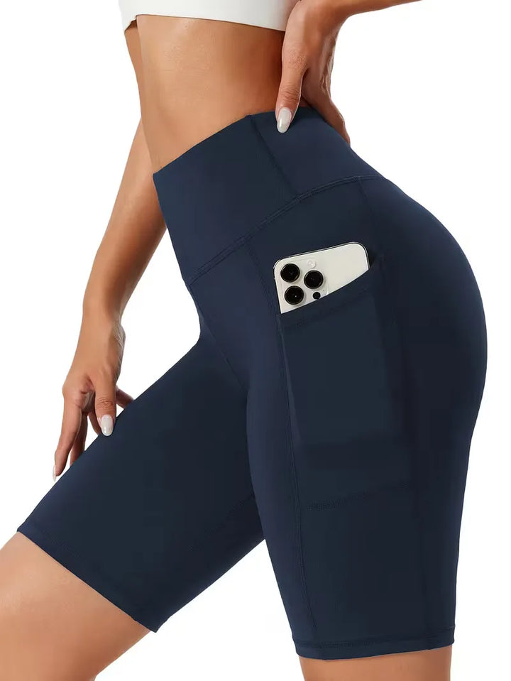 Dames high waist shorts, slim fit, ideaal voor wandelen en actieve vrijetijd.