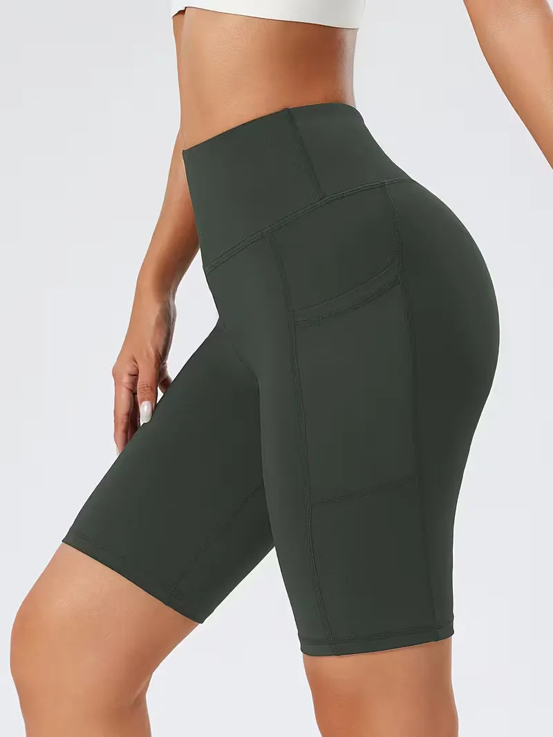 Ademende slim-fit high waist shorts voor dames, ideaal voor sport en vrije tijd.