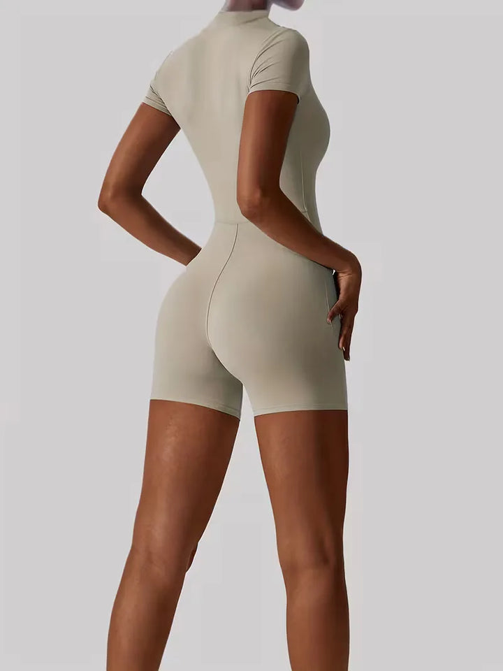 Gestroomlijnde dames sportieve bodysuit, korte mouw, veelzijdig & comfortabel.