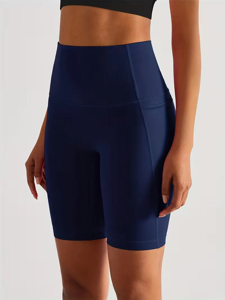 Comfortabele slim fit dames short met hoge taille voor alle sportactiviteiten.