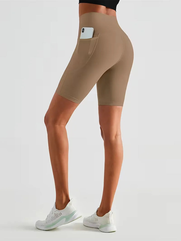Dames actieve short, hoge taille en slim fit, voor een energieke workout.